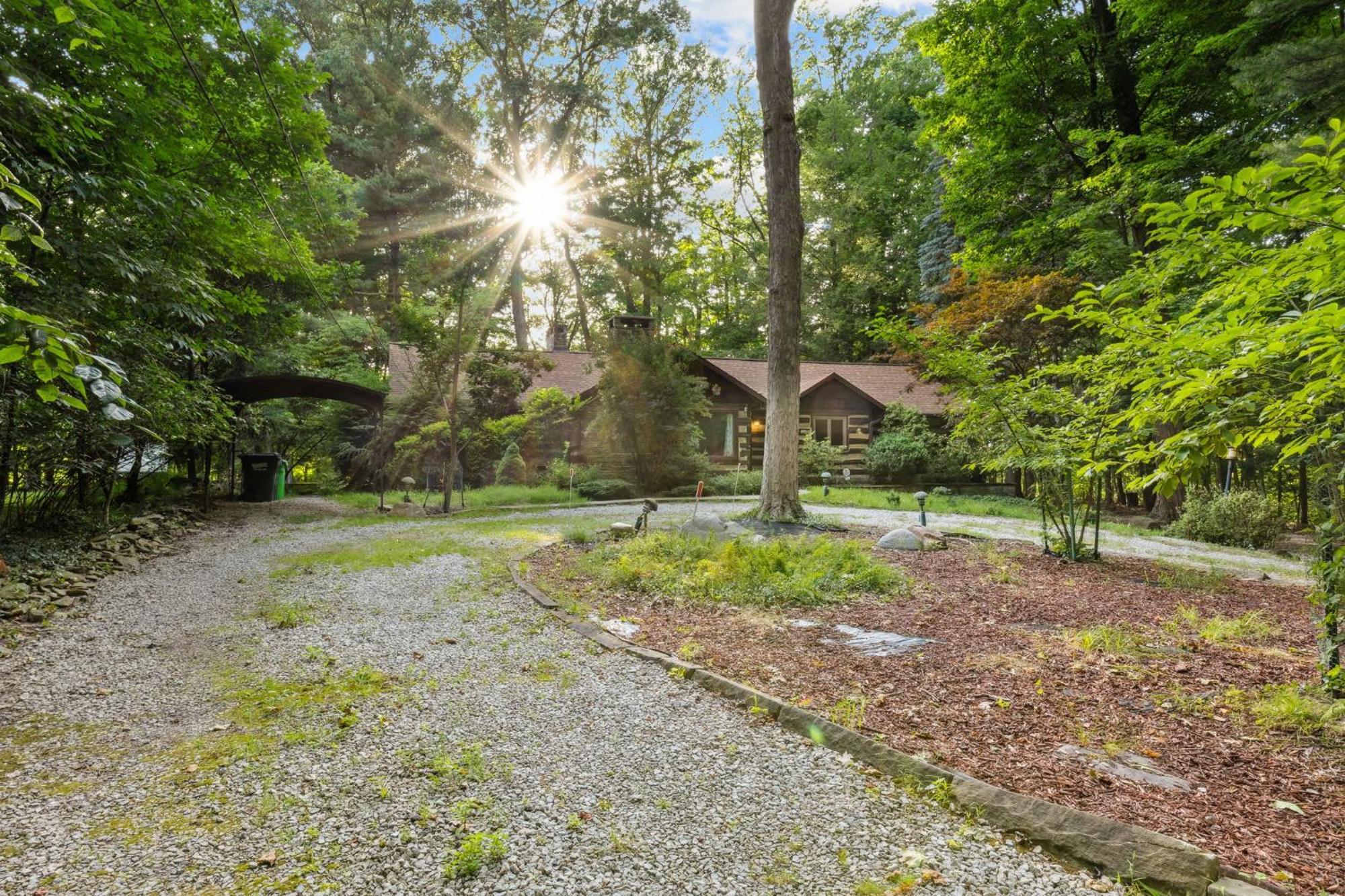 Log Cabin - Natures Oasis - Fire Pit & Gazebo Cleveland Exterior foto